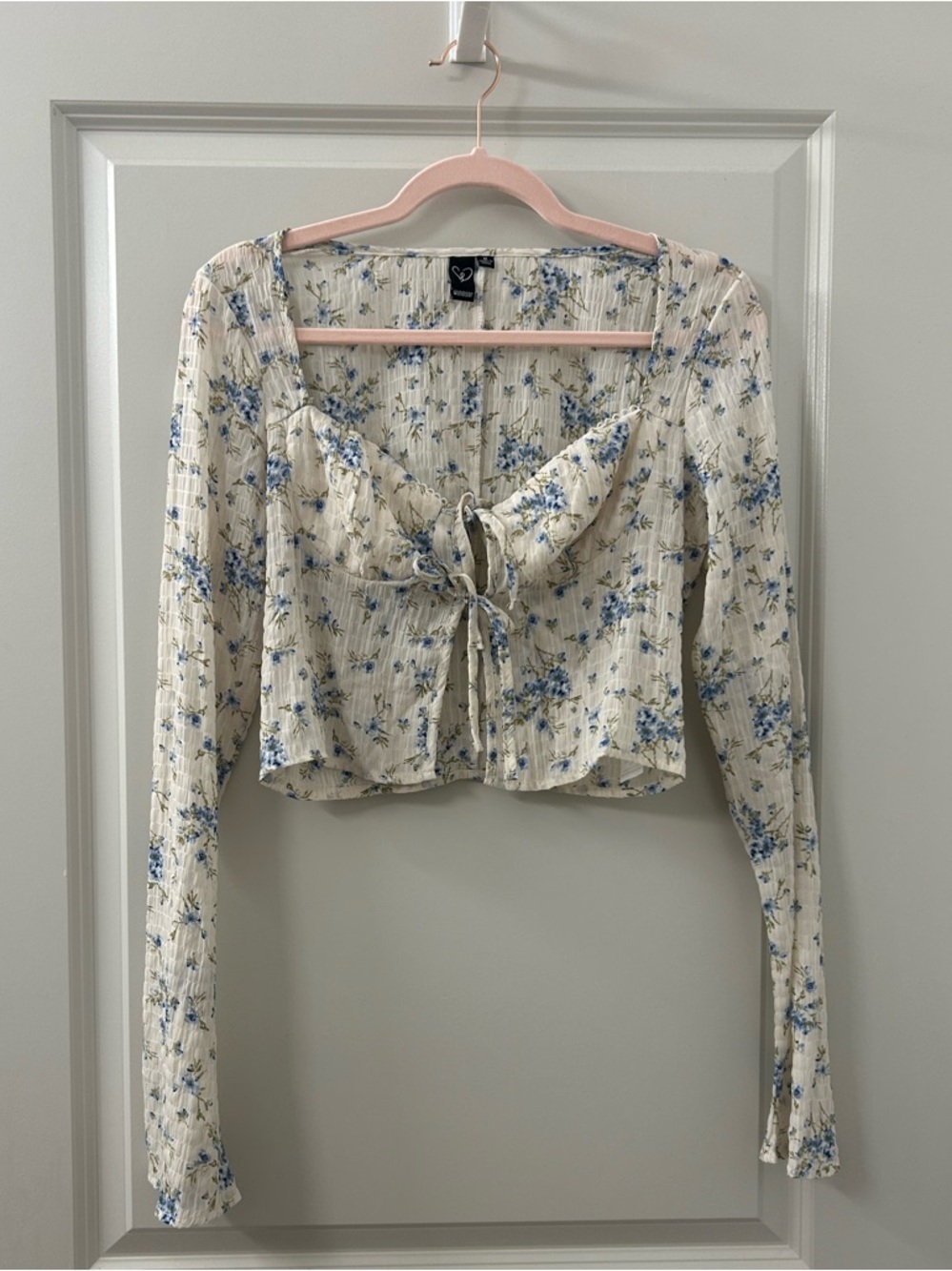 Windsor blue and white floral tie front top